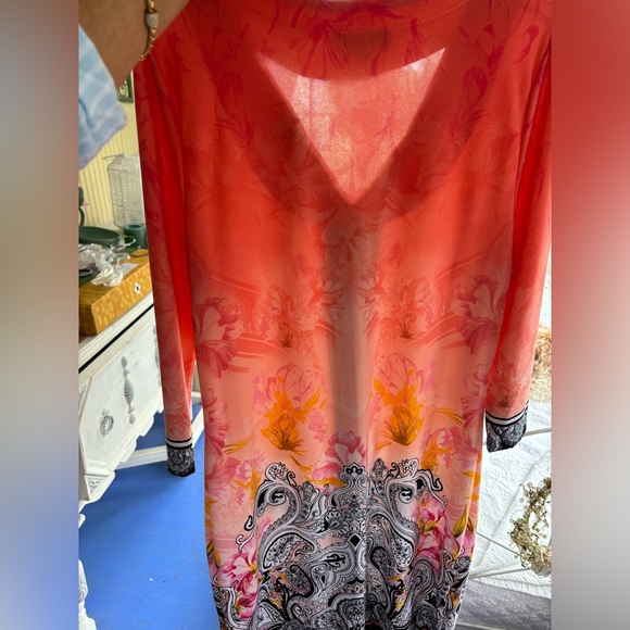 Beautiful Dress - Picture 3 of 6